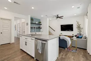 410 N Pecan St, Arlington, TX 76011 - Photo 13