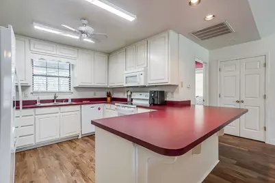 1110 Jones Road, Weatherford, TX 76088 - Photo 15