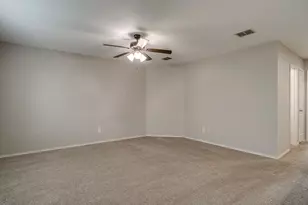 812 Sheryn Dr, Burleson, TX 76028 - Photo 33