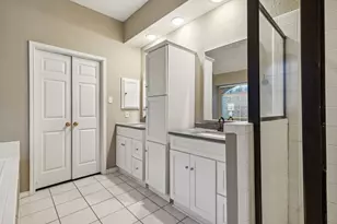 400 Moss Hill Rd, Irving, TX 75063 - Photo 19