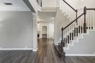 400 Moss Hill Rd, Irving, TX 75063 - Photo 3