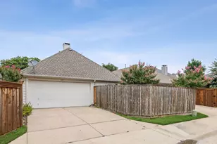 400 Moss Hill Rd, Irving, TX 75063 - Photo 27