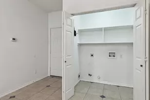 400 Moss Hill Rd, Irving, TX 75063 - Photo 23
