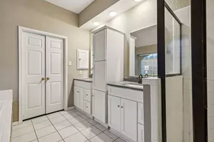 400 Moss Hill Rd, Irving, TX 75063 - Photo 19