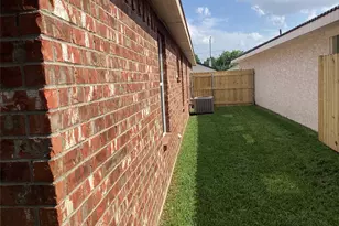 415 Cross Cut Dr, Arlington, TX 76018 - Photo 35