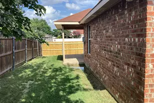415 Cross Cut Dr, Arlington, TX 76018 - Photo 37