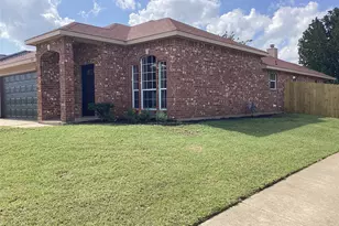 415 Cross Cut Dr, Arlington, TX 76018 - Photo 3