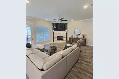 4015 Gallivant Drive, Granbury, TX 76049 - Photo 7