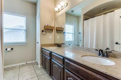 10948 Abbeyglen Court, Fort Worth, TX 76052 - Photo 23