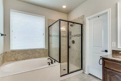 10948 Abbeyglen Court, Fort Worth, TX 76052 - Photo 17