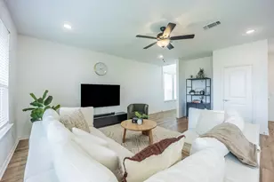 2774 Henson Ln, Garland, TX 75040 - Photo 7