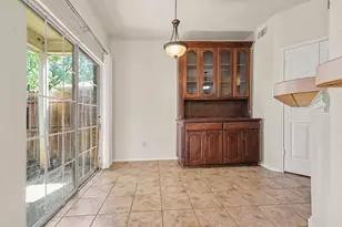 340 Arbor Ct, Euless, TX 76039 - Photo 11