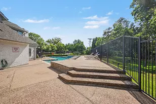 340 Arbor Ct, Euless, TX 76039 - Photo 35