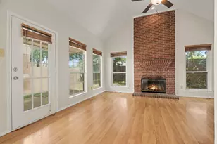 340 Arbor Ct, Euless, TX 76039 - Photo 3