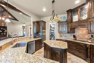 108 Oak Creek Dr, Springtown, TX 76082 - Photo 13