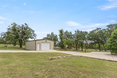 108 Oak Creek Drive, Springtown, TX 76082 - Photo 35