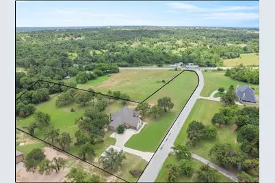 108 Oak Creek Drive, Springtown, TX 76082 - Photo 37
