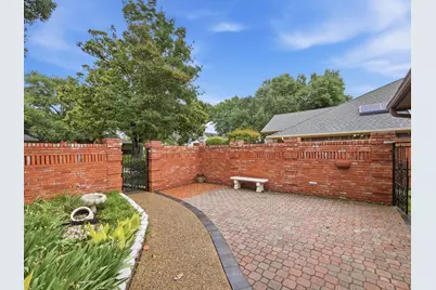 10211 Shadow Way, Dallas, TX 75243 - Photo 5