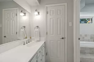 6818 Truxton Dr, Dallas, TX 75231 - Photo 17