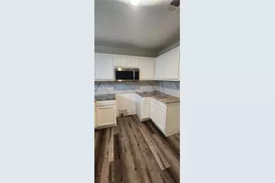 6509 Topaz Drive, Arlington, TX 76001 - Photo 9