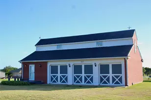 837 Beach Rd, Bowie, TX 76230 - Photo 23