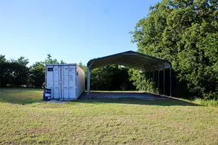 837 Beach Rd, Bowie, TX 76230 - Photo 15