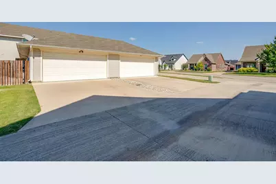 464 Pine Street, Burleson, TX 76028 - Photo 39