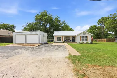 308 W 1st Street, Springtown, TX 76082 - Photo 5