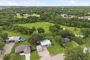 308 W 1st St, Springtown, TX 76082 - Photo 35