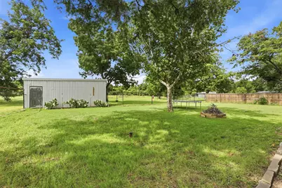 308 W 1st Street, Springtown, TX 76082 - Photo 27