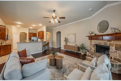1223 Lantana Lane, Burleson, TX 76028 - Photo 11