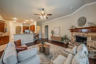 1223 Lantana Ln, Burleson, TX 76028 - Photo 11