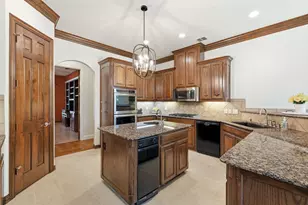 2408 Beachview Dr, Flower Mound, TX 75022 - Photo 5
