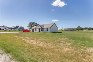 205 Altom Rd, Springtown, TX 76082 - Photo 3