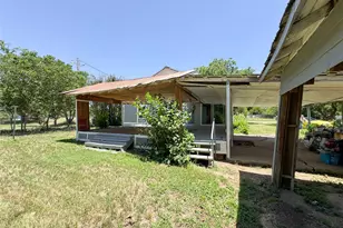 1402 Ave A, Cisco, TX 76437 - Photo 31