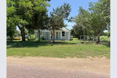 1402 Avenue A, Cisco, TX 76437 - Photo 5