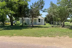 1402 Ave A, Cisco, TX 76437 - Photo 5