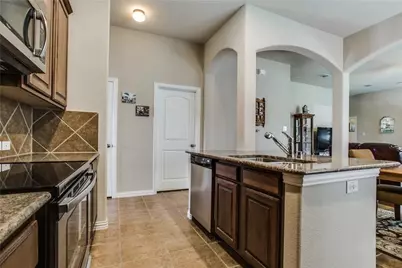941 Lake Worth Trail, Little Elm, TX 75068 - Photo 3