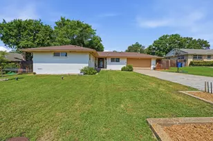 5017 Fox Hill Ln, Dallas, TX 75232 - Photo 1