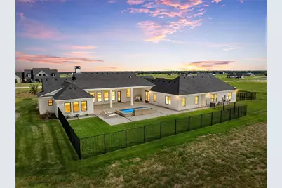 417 Willow Moon Ranch Road, Crawford, TX 76638 - Photo 37