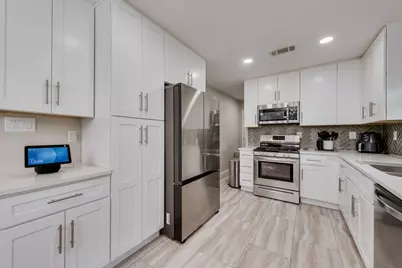 13660 Heartside Place, Farmers Branch, TX 75234 - Photo 15