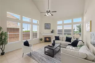 1041 Crystal Lake Dr, Frisco, TX 75036 - Photo 13