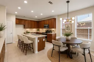 1041 Crystal Lake Dr, Frisco, TX 75036 - Photo 9