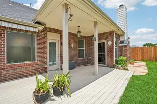 5320 Brazoria Dr, Grand Prairie, TX 75052 - Photo 31