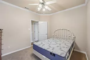 5320 Brazoria Dr, Grand Prairie, TX 75052 - Photo 25