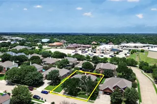1404 Spring Ridge Ln, Flower Mound, TX 75028 - Photo 31