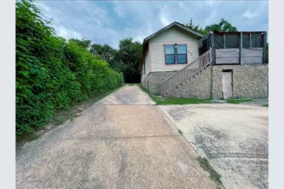 323 Sparks Street, Dallas, TX 75203 - Photo 1