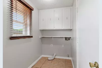 2915 Post Oak Court, Bedford, TX 76021 - Photo 9