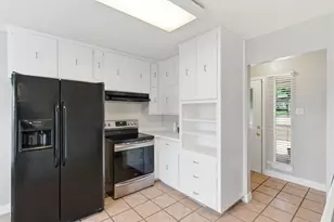 2915 Post Oak Ct, Bedford, TX 76021 - Photo 7