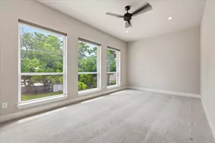 131 Gdn Ct E, Arlington, TX 76013 - Photo 11